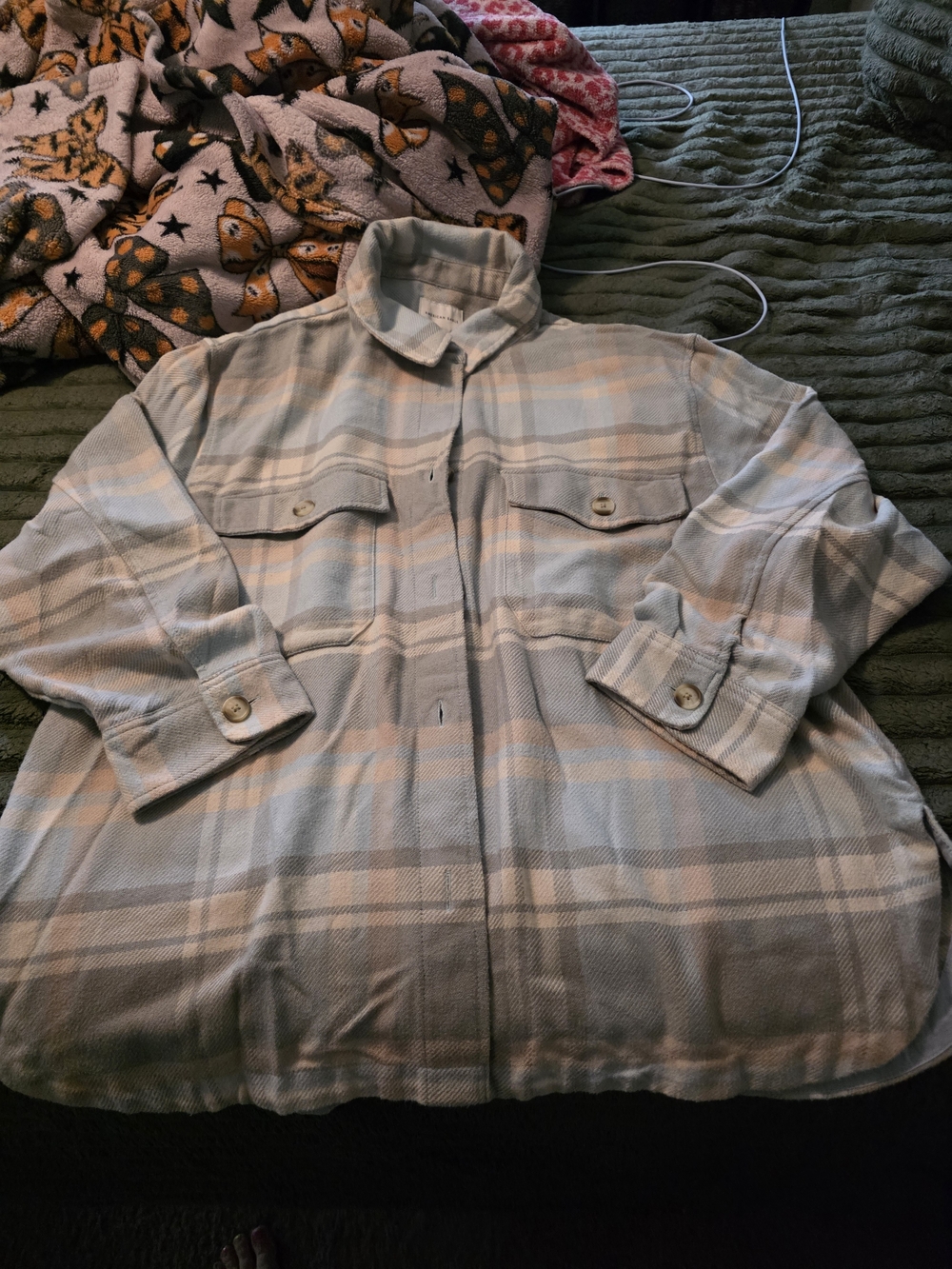 American Eagle Outfitters Plaid Utility Shacket in Light Blue and Cream